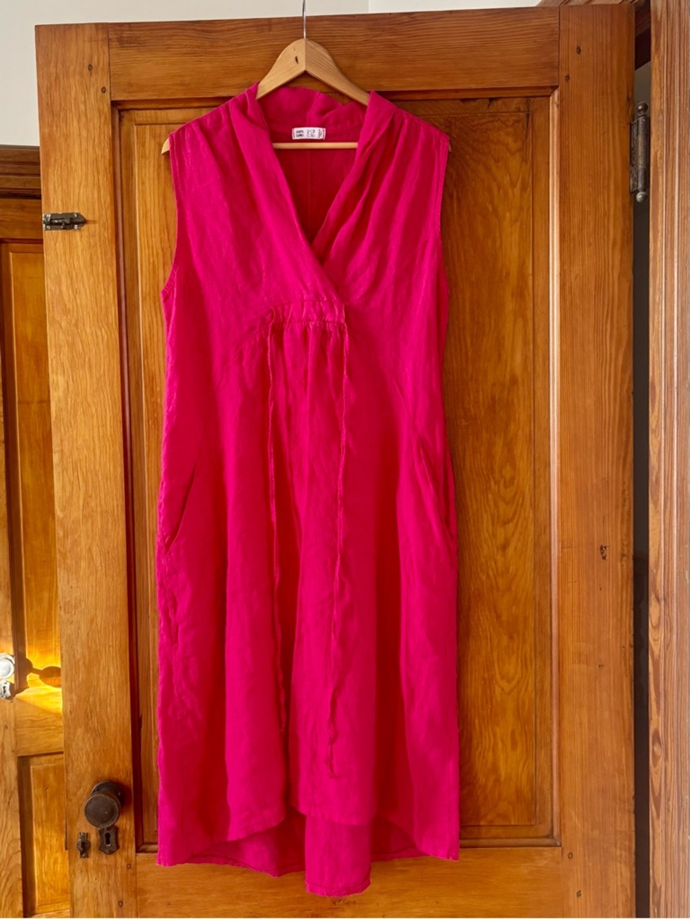 Perfect Condition 100% Lino Fuschia Linen Dress with pockets! Size S/M